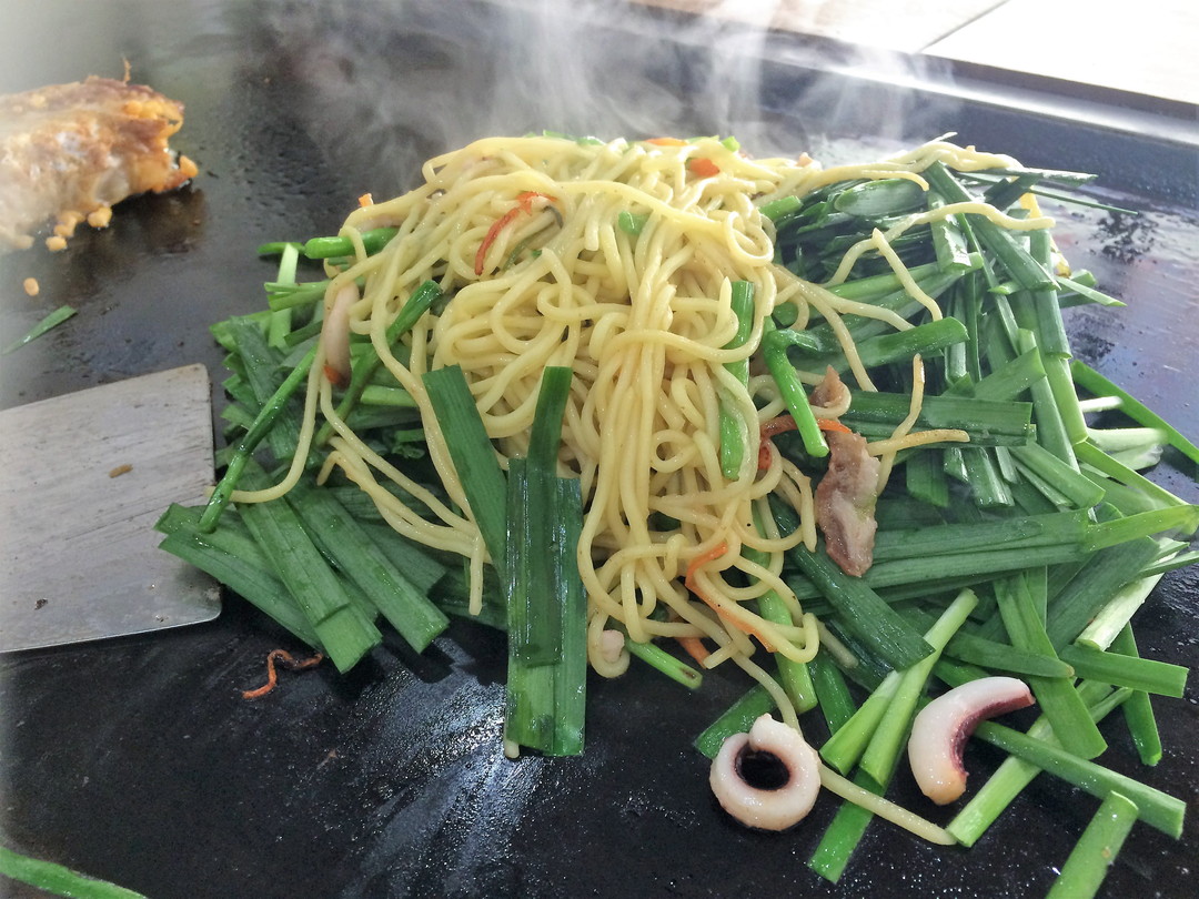 香南ニラ塩焼きそば