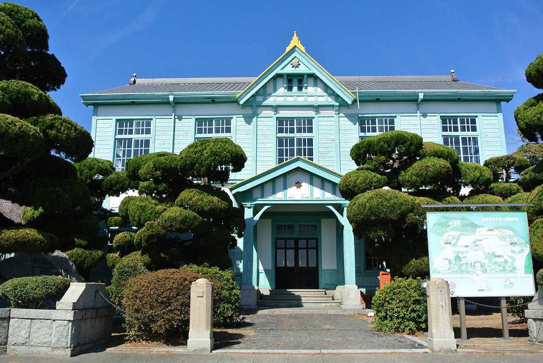 粟島にある日本初の海員養成学校